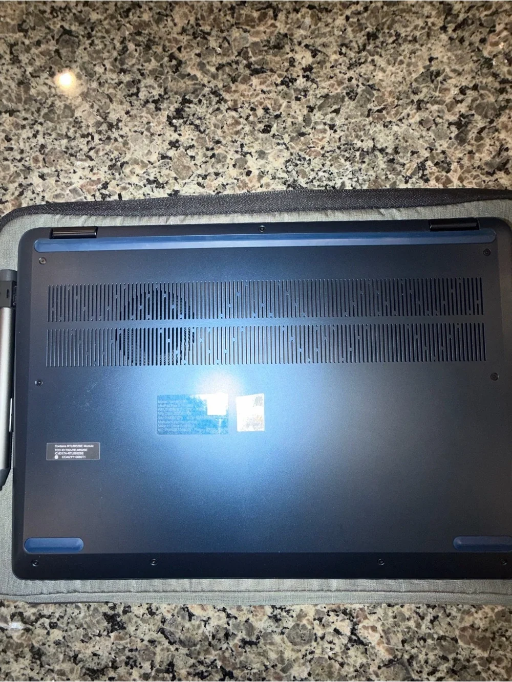 Lenovo Ideapad Flex 5 14ABR8 2-in-1 Touchscreen 14” Blue Laptop
